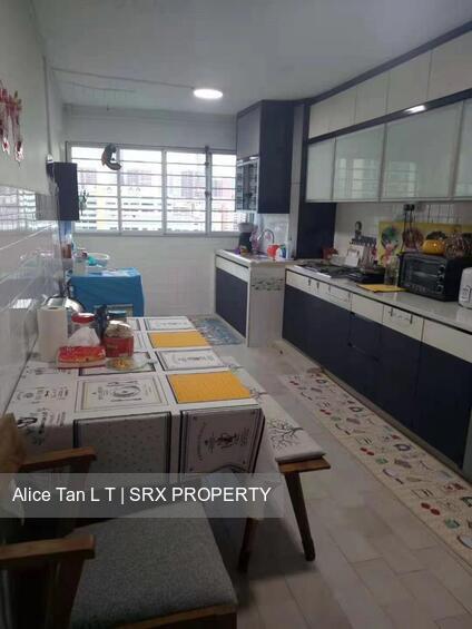 Blk 136 Bukit Batok West Avenue 6 (Bukit Batok), HDB 3 Rooms #415323941